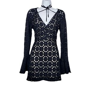 Free People Womens Back To Black Bell Sleeve V-Neck Lace Mini Dress Size 2 NWT